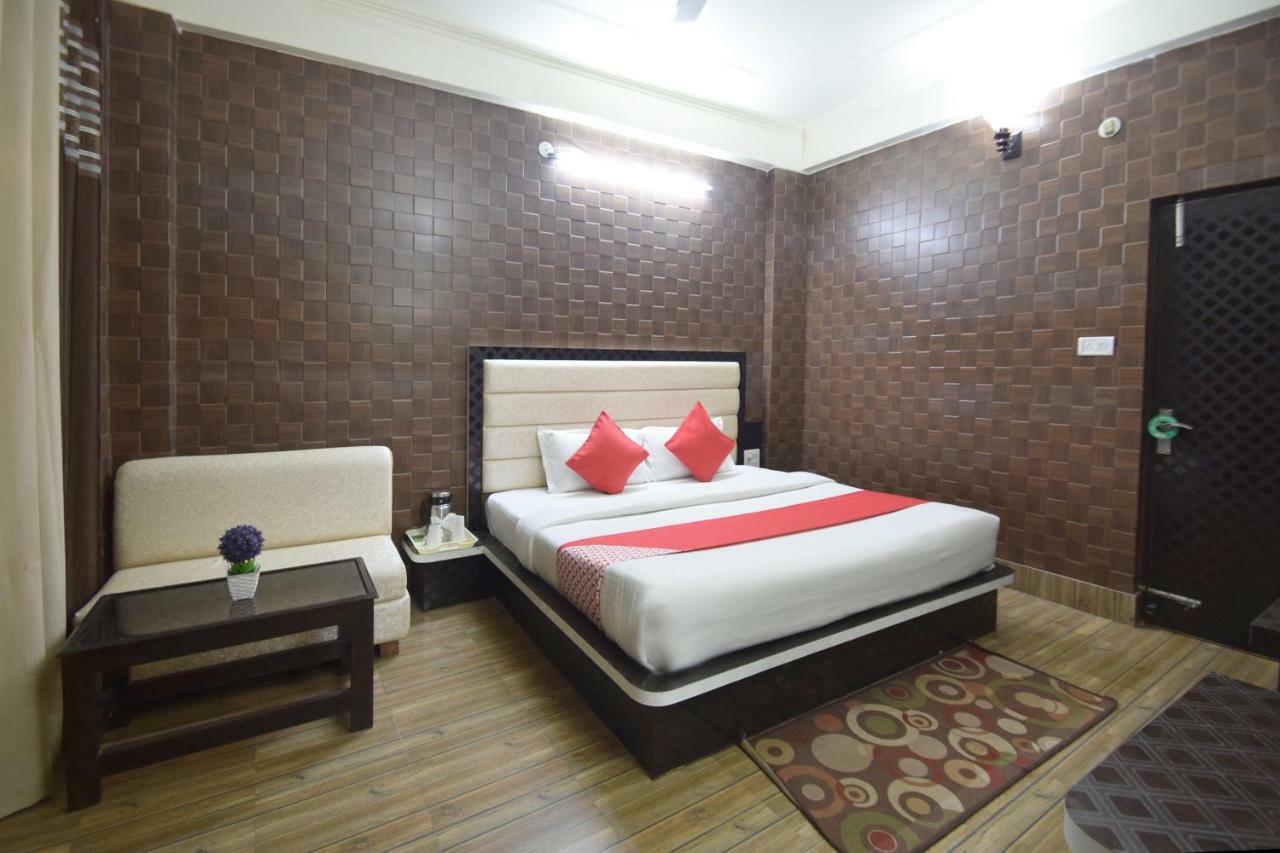 Oyo 5540 Etiler Hotel Katra  Exterior photo
