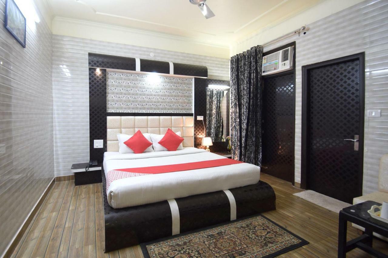 Oyo 5540 Etiler Hotel Katra  Exterior photo